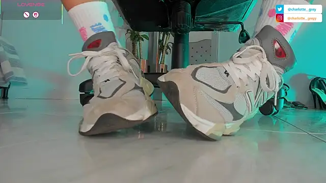 Snapshot of charlotte__grey chatting on 13, 10, 2025 charlotte grey online show from 13, 10, 2025