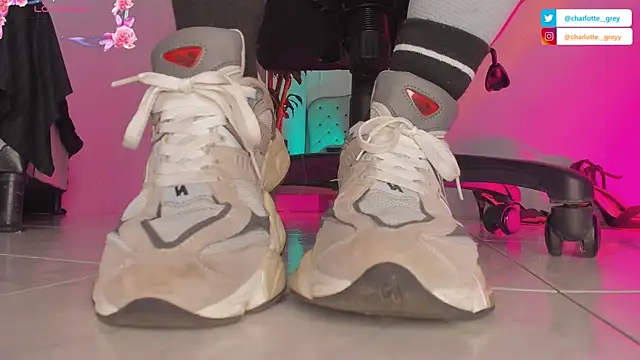 Snapshot of charlotte__grey chatting on 18, 10, 2025 charlotte grey online show from 18, 10, 2025