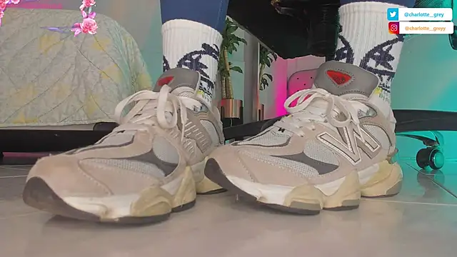 Snapshot of charlotte__grey chatting on 22, 10, 2025 charlotte grey online show from 22, 10, 2025