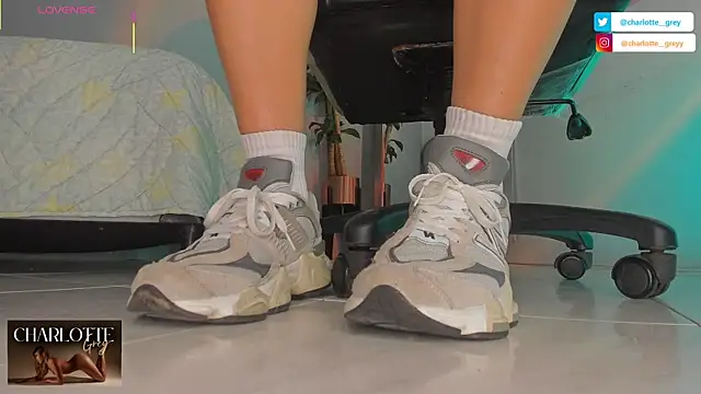 Snapshot of charlotte__grey chatting on 23, 10, 2025 charlotte grey online show from 23, 10, 2025