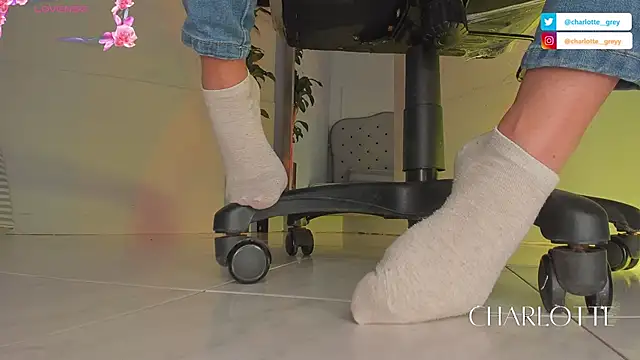 Snapshot of charlotte__grey chatting on 7, 11, 2025 charlotte grey online show from 7, 11, 2025