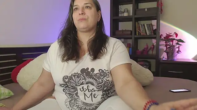 Snapshot of Niter chatting on 1, 2, 2025 Niter online show from 1, 2, 2025