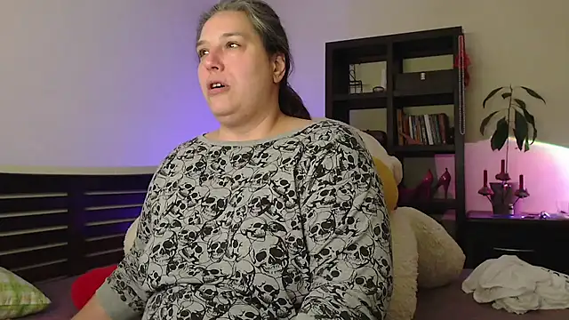 Snapshot of Niter chatting on 21, 3, 2025 Niter online show from 21, 3, 2025