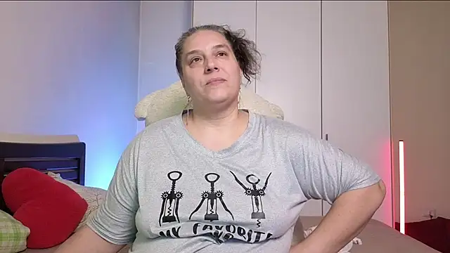 Snapshot of Niter chatting on 25, 9, 2025 Niter online show from 25, 9, 2025