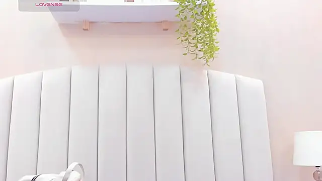 Snapshot of Mia_thompson_19 chatting on 11, 2, 2026 Mia thompson 19 online show from 11, 2, 2026