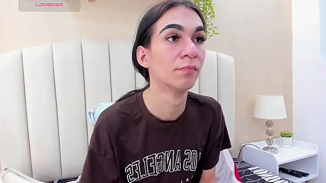 Snapshot of Mia_thompson_19 chatting on 14, 2, 2026 Mia thompson 19 online show from 14, 2, 2026