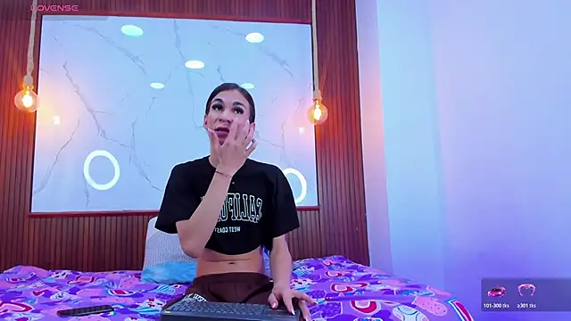 Snapshot of Mia_thompson_19 chatting on 12, 3, 2026 Mia thompson 19 online show from 12, 3, 2026