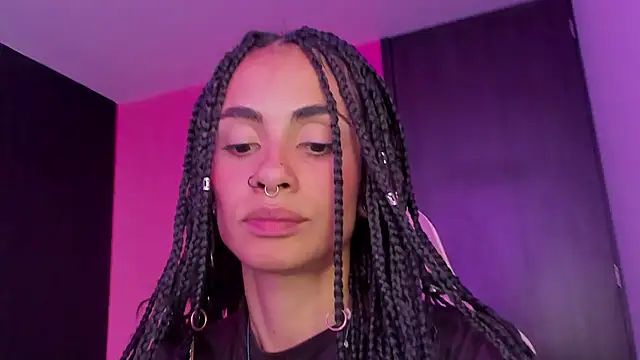 Juanadearco5 online show from 9, 12, 2024