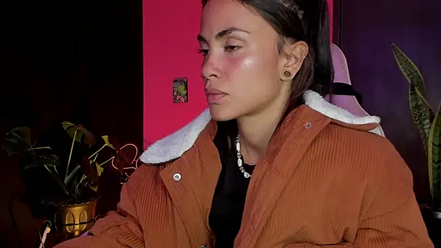 Juanadearco5 online show from 14, 3, 2025