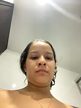 Snapshot of Sophie_milk chatting on 21, 11, 2025 Sophie milk online show from 21, 11, 2025