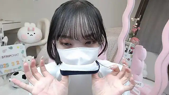 momo room online show from 2, 3, 2025