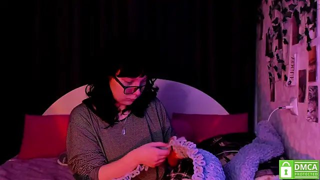 dreamgirllovee online show from 2, 12, 2025