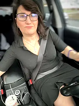 Snapshot of ZhenjaPoledance chatting on 29, 10, 2025 ZhenjaPoledance online show from 29, 10, 2025