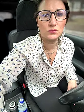 Snapshot of ZhenjaPoledance chatting on 12, 11, 2025 ZhenjaPoledance online show from 12, 11, 2025