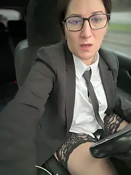 Snapshot of ZhenjaPoledance chatting on 18, 11, 2025 ZhenjaPoledance online show from 18, 11, 2025