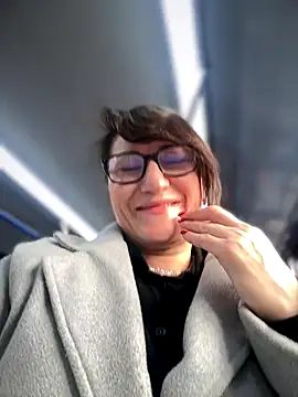 Snapshot of ZhenjaPoledance chatting on 20, 11, 2025 ZhenjaPoledance online show from 20, 11, 2025