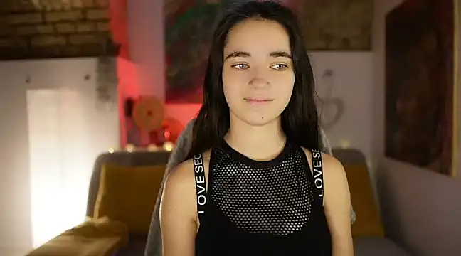 Snapshot of Gia_Paige18 chatting on 8, 12, 2024 Gia Paige18 online show from 8, 12, 2024