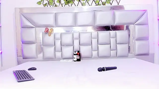 sweetebonny1 online show from 4, 3, 2026