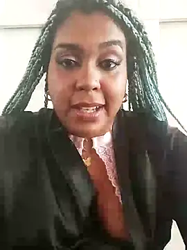 ELLA KELLY online show from 6, 1, 2025