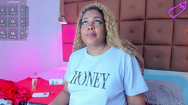 Snapshot of ELLA_KELLY chatting on 9, 2, 2026 ELLA KELLY online show from 9, 2, 2026