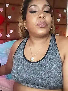 Snapshot of ELLA_KELLY chatting on 3, 3, 2026 ELLA KELLY online show from 3, 3, 2026