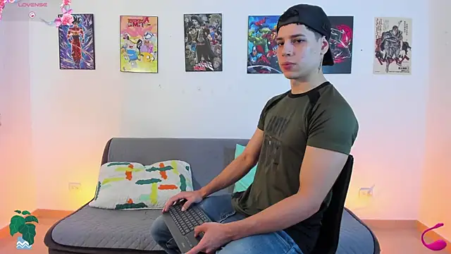 jonathanjoestar  online show from 23, 11, 2025