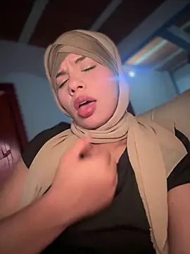 lalilamassu1 online show from 2, 2, 2026