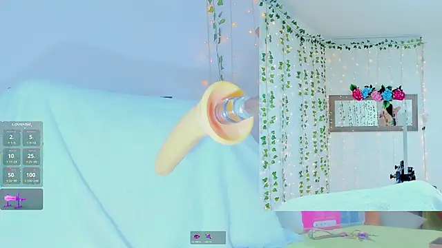 Snapshot of Tiffanny_Love_ chatting on 31, 10, 2025 Tiffanny Love online show from 31, 10, 2025