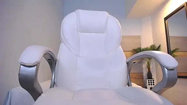 Snapshot of Violetta_rainbow chatting on 23, 1, 2025 Violetta rainbow online show from 23, 1, 2025