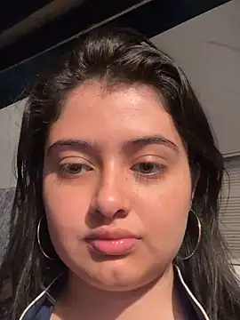 Stephania 18 online show from 5, 12, 2024