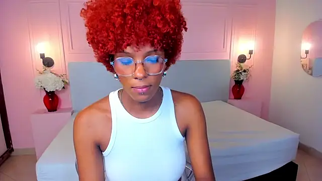 LiannaDixon online show from 27, 1, 2025