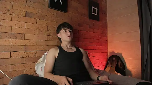 Snapshot of Ares_Dickson chatting on 27, 12, 2024 Ares Dickson online show from 27, 12, 2024