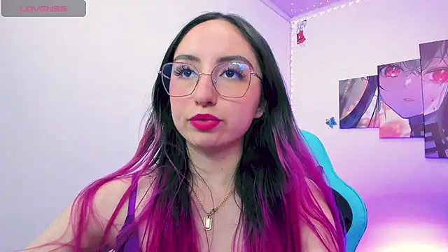 Julieta cott online show from 1, 3, 2025