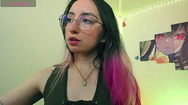 Julieta cott online show from 15, 3, 2025