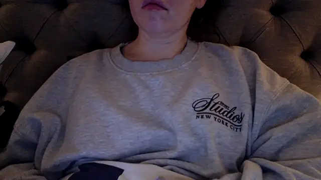 Snapshot of Sandysecret chatting on 13, 11, 2025 Sandysecret online show from 13, 11, 2025