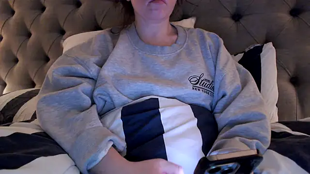 Snapshot of Sandysecret chatting on 18, 11, 2025 Sandysecret online show from 18, 11, 2025