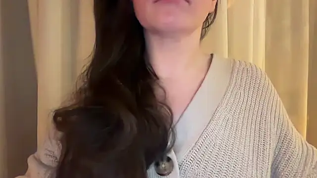 Snapshot of Sandysecret chatting on 4, 12, 2025 Sandysecret online show from 4, 12, 2025