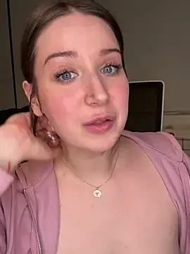 Snapshot of nerdynina chatting on 21, 2, 2025 nerdynina online show from 21, 2, 2025