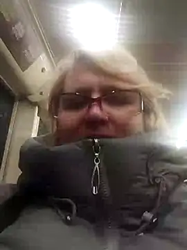 Snapshot of Forest-Lady chatting on 4, 1, 2025 Forest-Lady online show from 4, 1, 2025