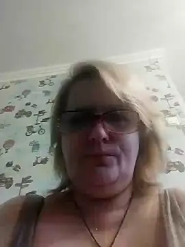Snapshot of Forest-Lady chatting on 8, 3, 2025 Forest-Lady online show from 8, 3, 2025