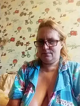 Snapshot of Forest-Lady chatting on 2, 10, 2025 Forest-Lady online show from 2, 10, 2025