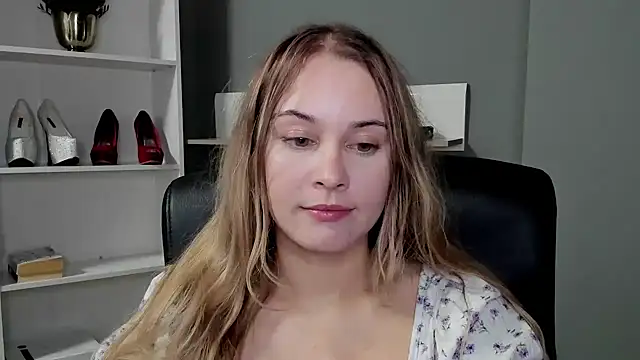 kitty valeria online show from 3, 12, 2025