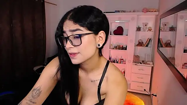 Snapshot of thalia_066 chatting on 16, 9, 2025 thalia 066 online show from 16, 9, 2025