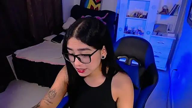 Snapshot of thalia_066 chatting on 25, 9, 2025 thalia 066 online show from 25, 9, 2025