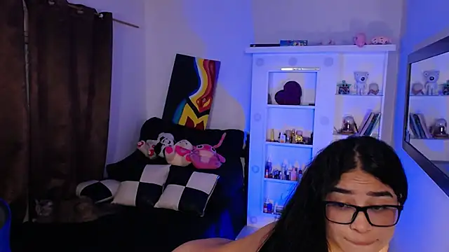 Snapshot of thalia_066 chatting on 1, 10, 2025 thalia 066 online show from 1, 10, 2025