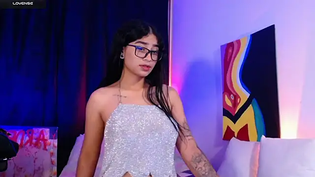 Snapshot of thalia_066 chatting on 5, 11, 2025 thalia 066 online show from 5, 11, 2025