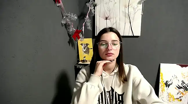 lady olivia  online show from 24, 12, 2024