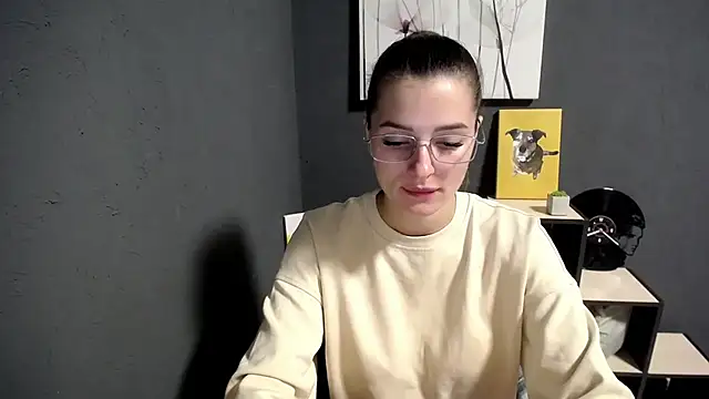 lady olivia  online show from 26, 9, 2025