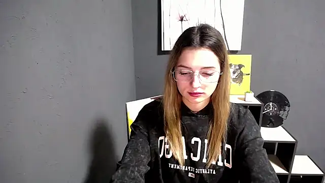 lady olivia  online show from 13, 11, 2025