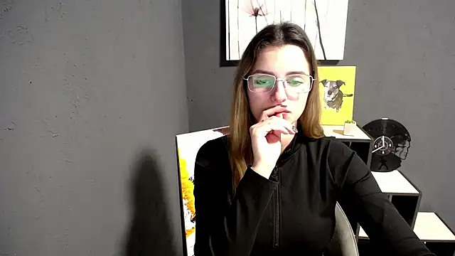 lady olivia  online show from 26, 11, 2025